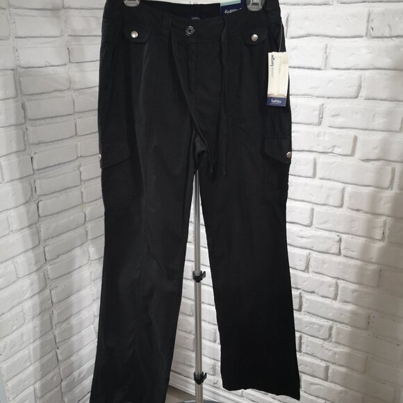 NWT Reitmans Ladies Size 5 Washable Stretch Wide Leg Preferred Fit Cargo Pants - Picture 1 of 16